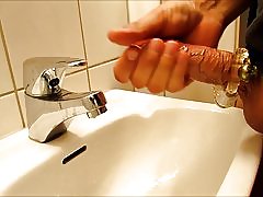 Большая нагрузка в номиналом туалетом